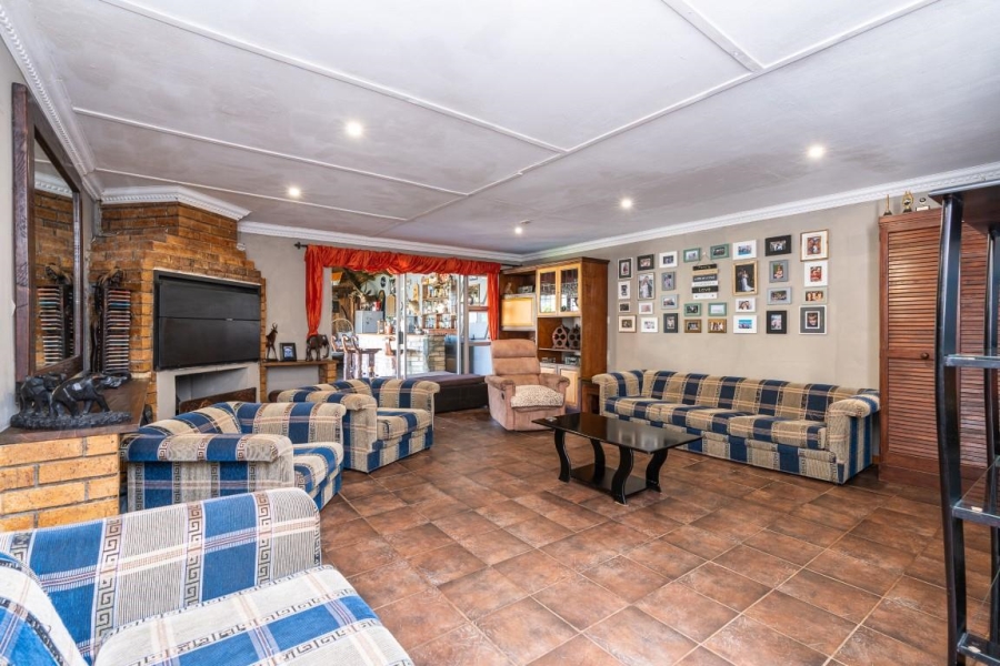 2 Bedroom Property for Sale in Victoria Park Western Cape